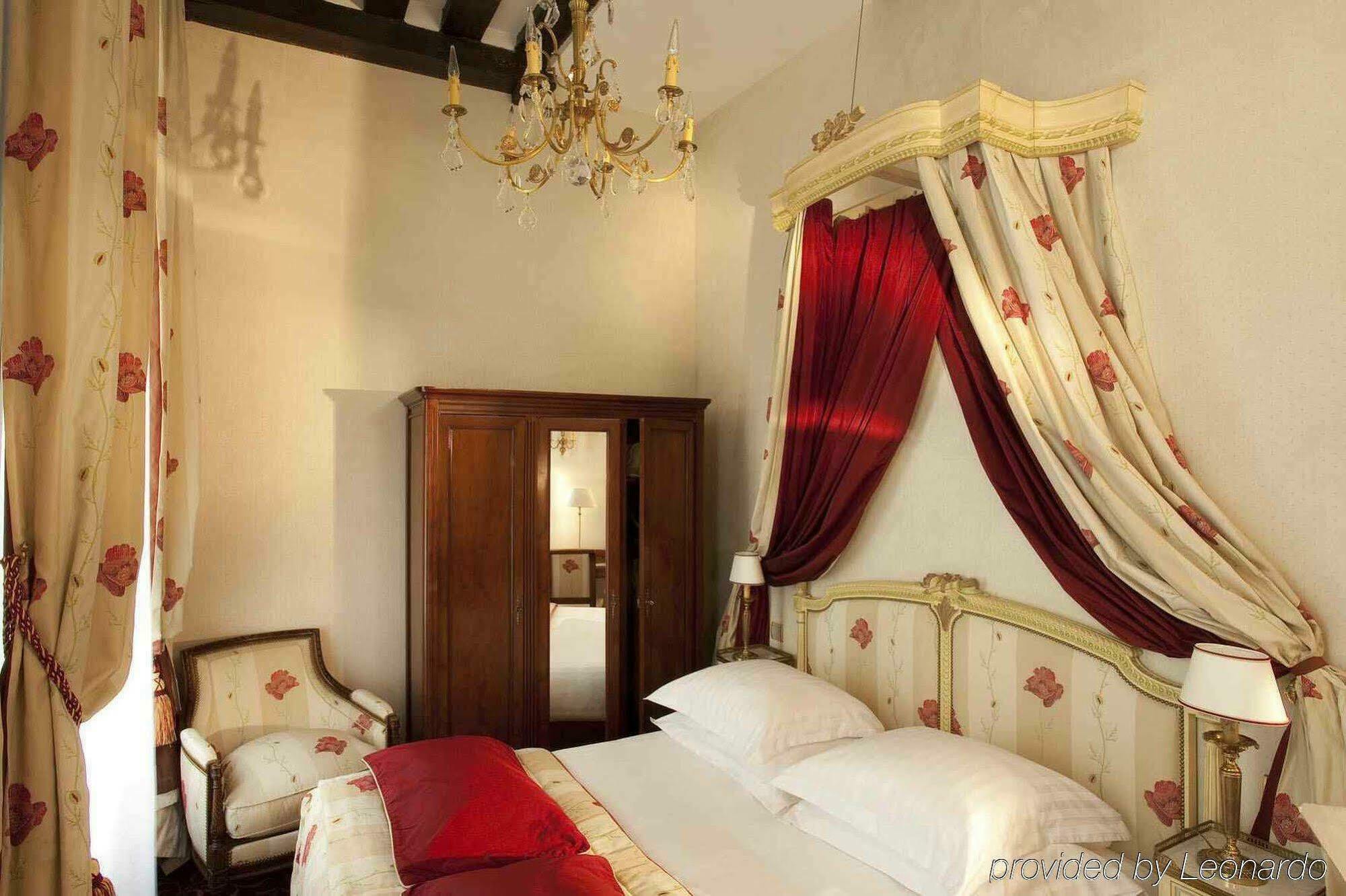 Hotel Dauphine Saint Germain Paris Zimmer foto
